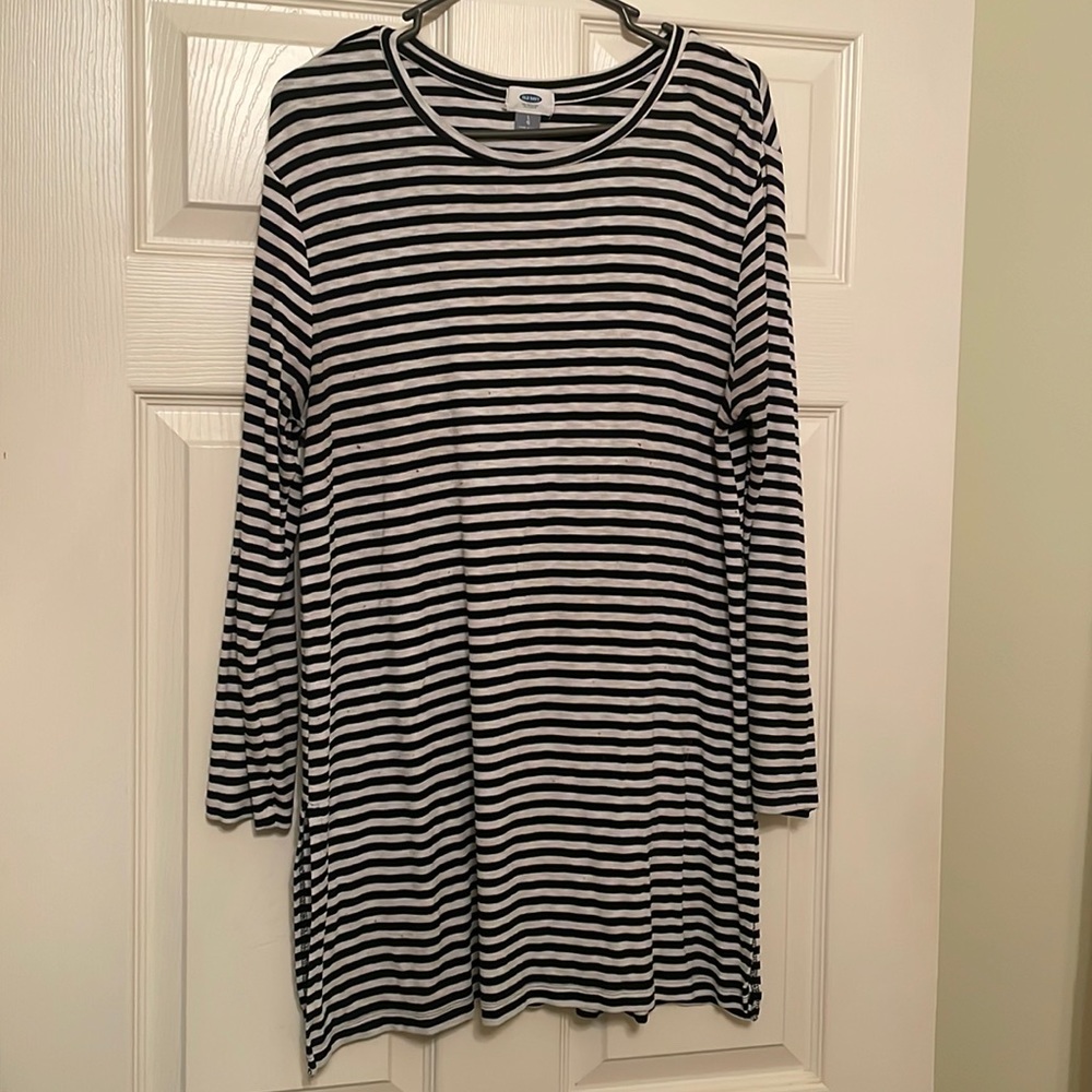 Long sleeve long shirt